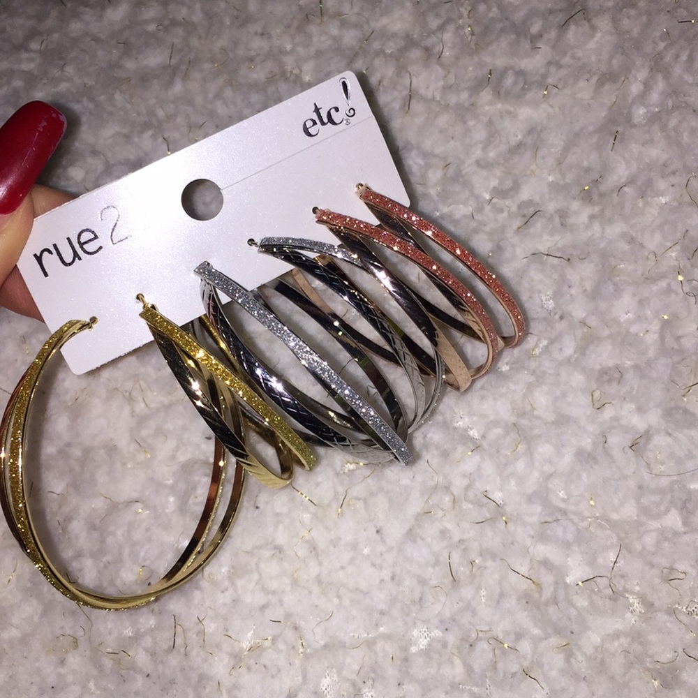 Earrings set